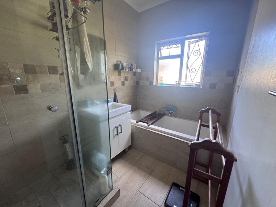 To Let 3 Bedroom Property for Rent in Strand North Western Cape